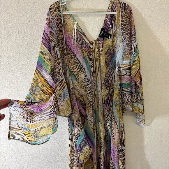 Colorful Patterned Kimono - Picture 3 of 4